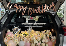 96657 Floral Surprise in the Trunk #1