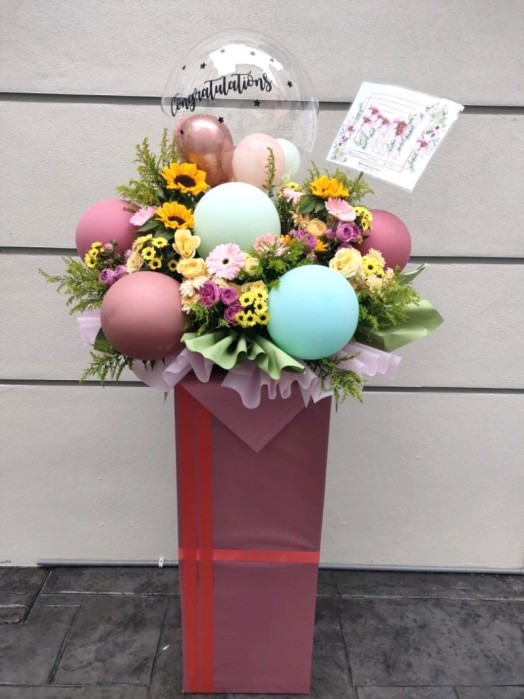 Commemorative Blooms