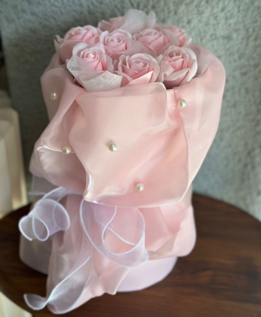 Rosé Whisper Soap Flower