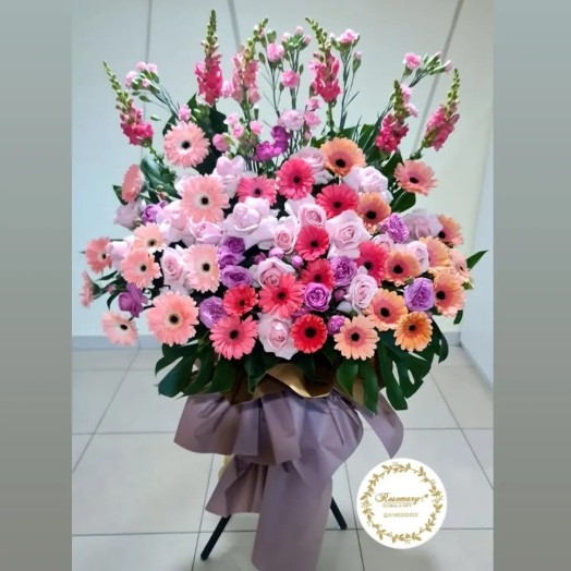 Opening flowers arrangements 09