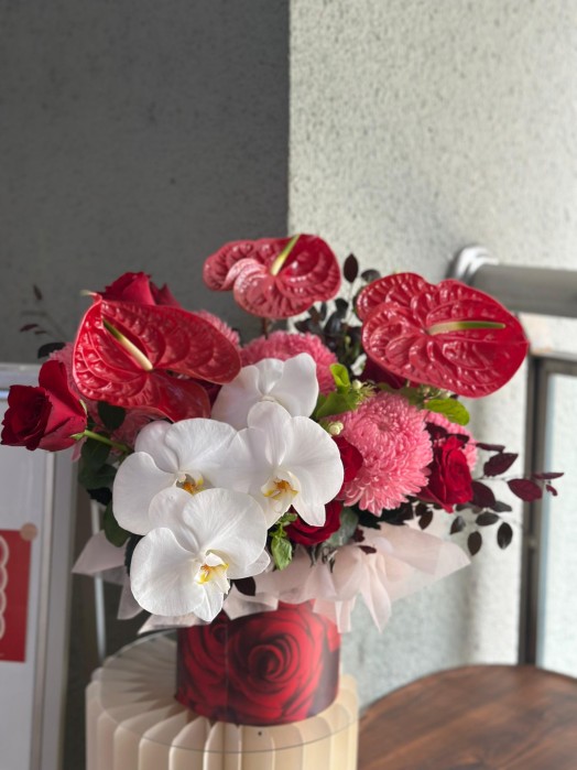 Crimson & Calm Fresh Flower Basket