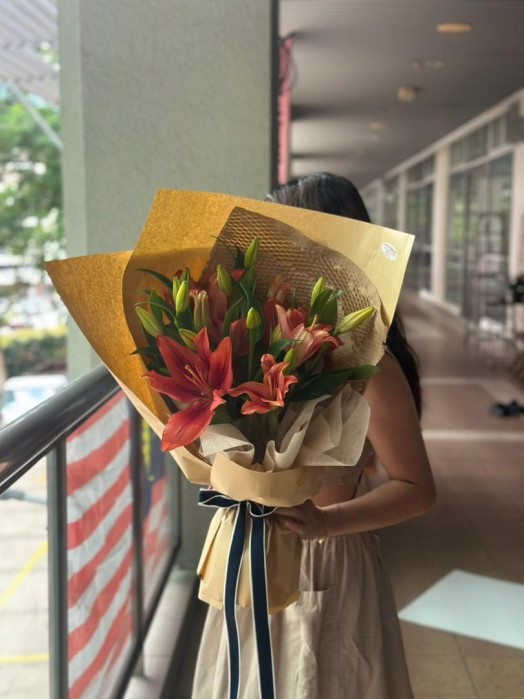 Burning Affection Fresh Lily - Image 2