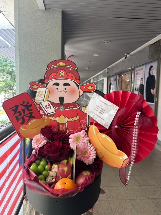 God of Wealth Floral & Fruit Box - Image 2
