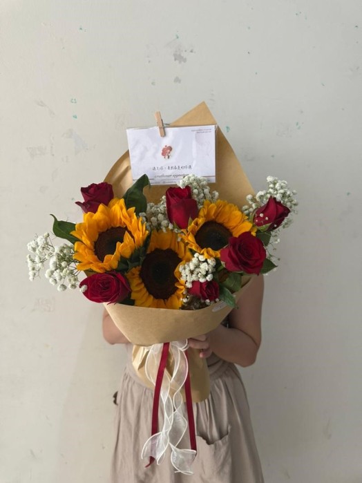 Radiant Love Bouquet