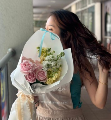 Romantic Purity Bouquet