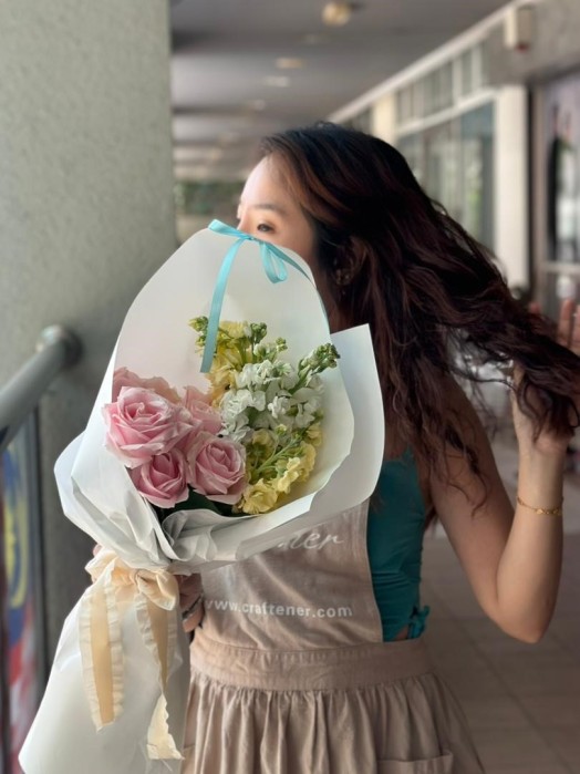 Romantic Purity Bouquet